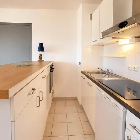 La Palmeraie T2, Terrasse, Clim, Pkg, Centre *