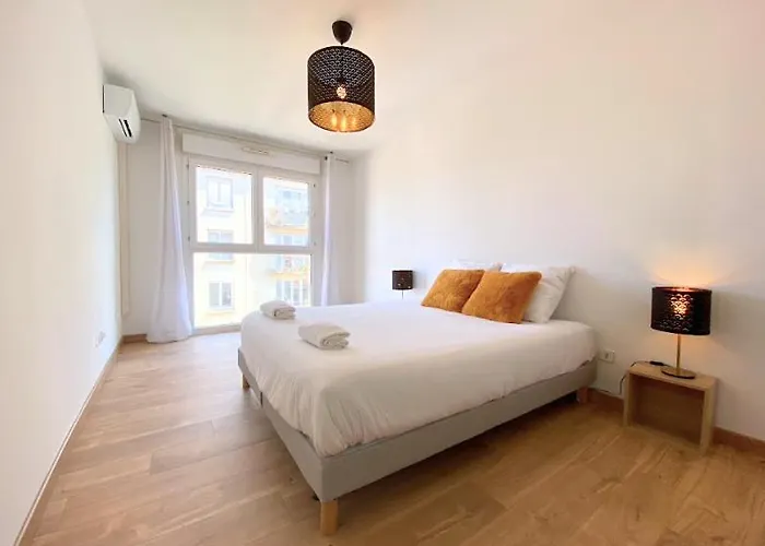 La Palmeraie T2, Terrasse, Clim, Pkg, Centre Montpellier